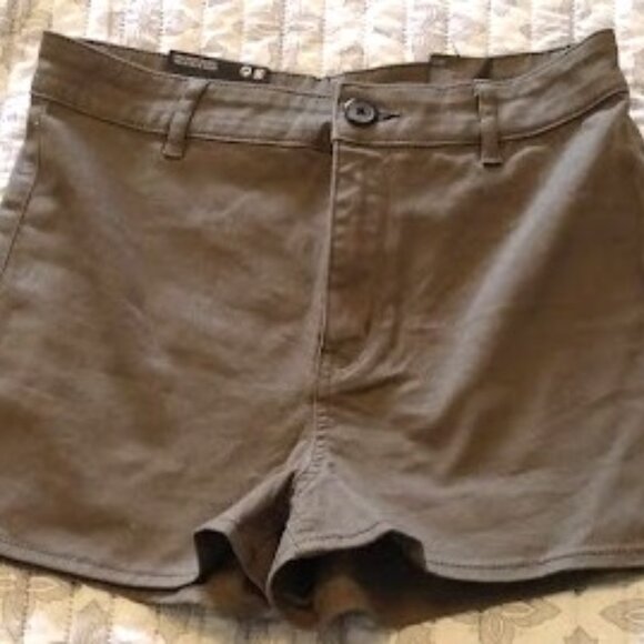 H&M High Waist Shorts - Picture 1 of 10